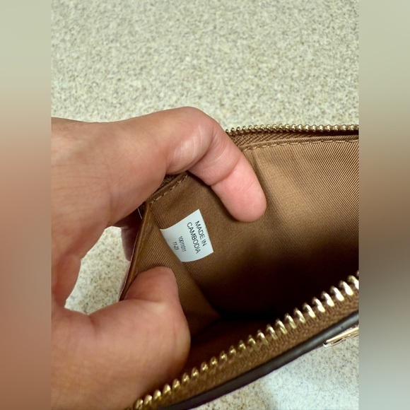 Tory Burch Wallet - Picture 7 of 12